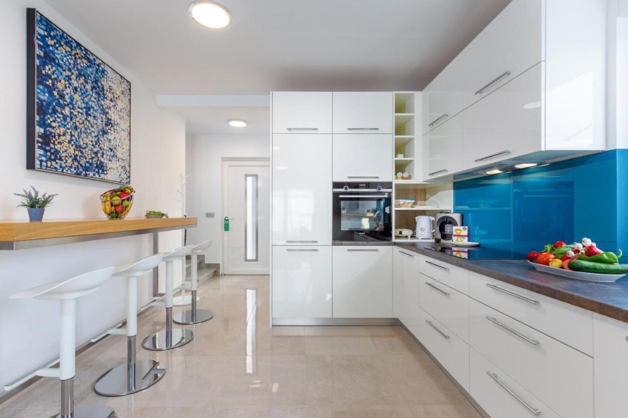 Tarari Luxury Apartment Baska  Ngoại thất bức ảnh
