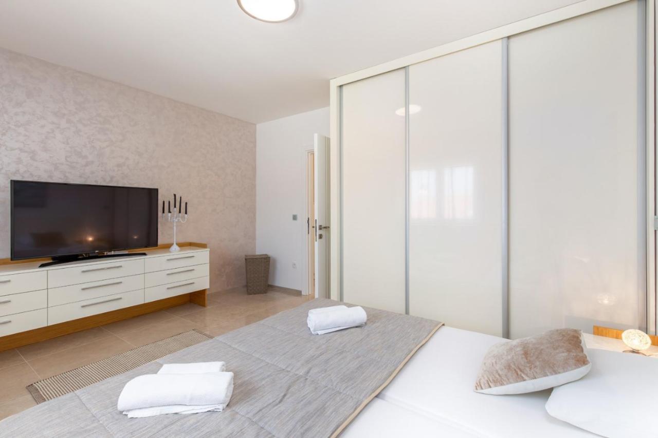 Tarari Luxury Apartment Baska  Ngoại thất bức ảnh