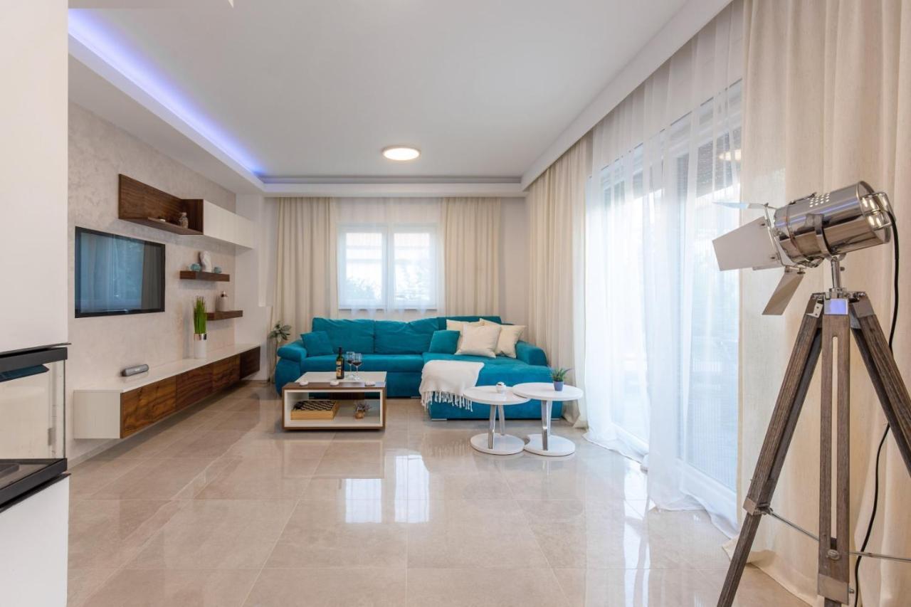Tarari Luxury Apartment Baska  Ngoại thất bức ảnh